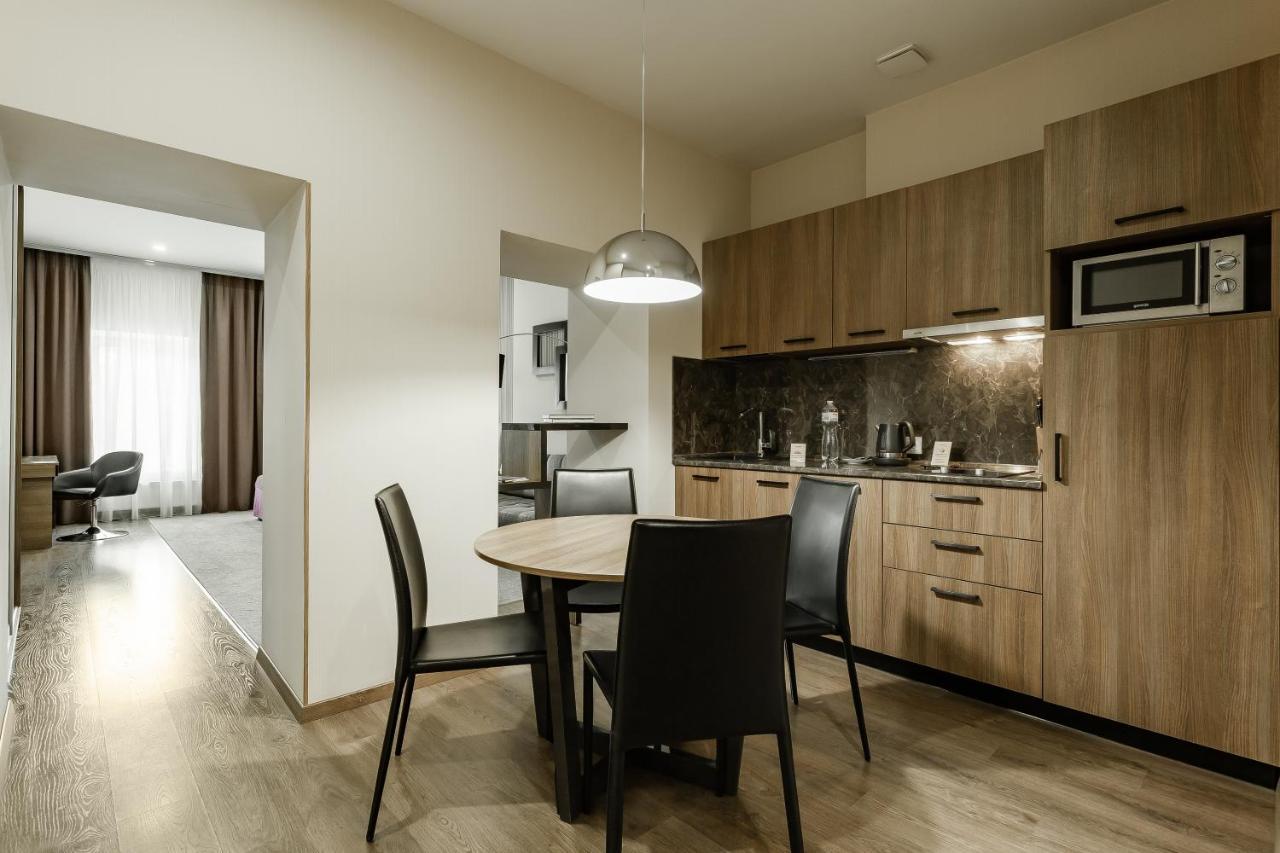 Senator Maidan Aparthotel Kijev Kültér fotó
